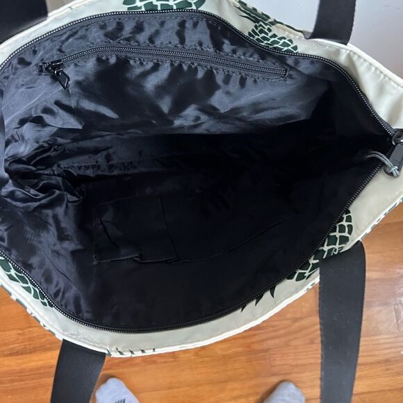 Pineapple Beach Bag - Picture 3 of 3